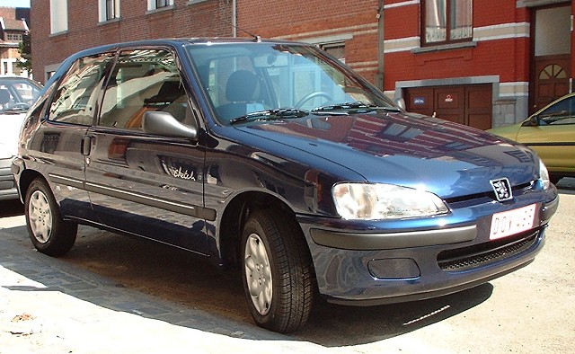 2003 Peugeot 206 Sw. October 2003: Peugeot 206 SW