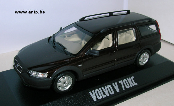 Volvo V70 XC Minichamps